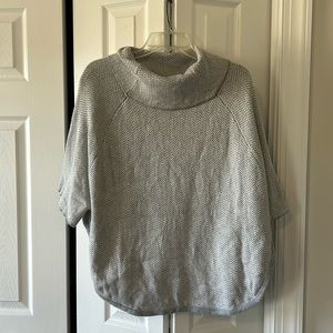 Loft women’s poncho